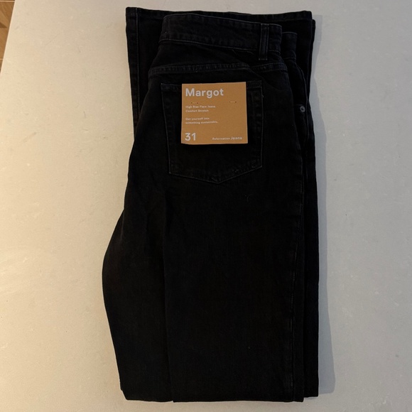 Reformation Margo High Rise Flare - Picture 3 of 4